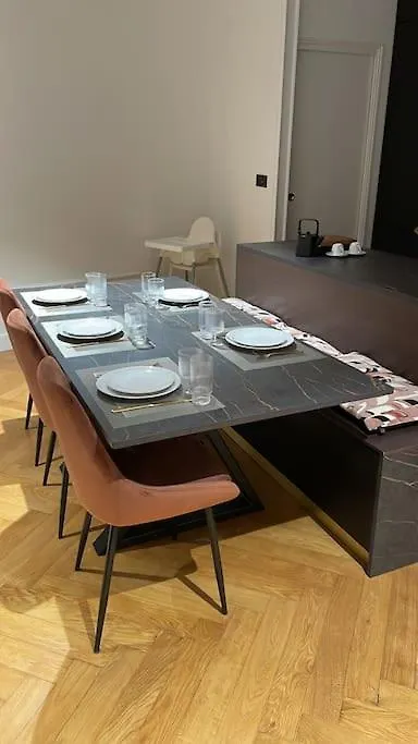 Astoria Haussmannien - Appartement De Caractere Aix-les-Bains